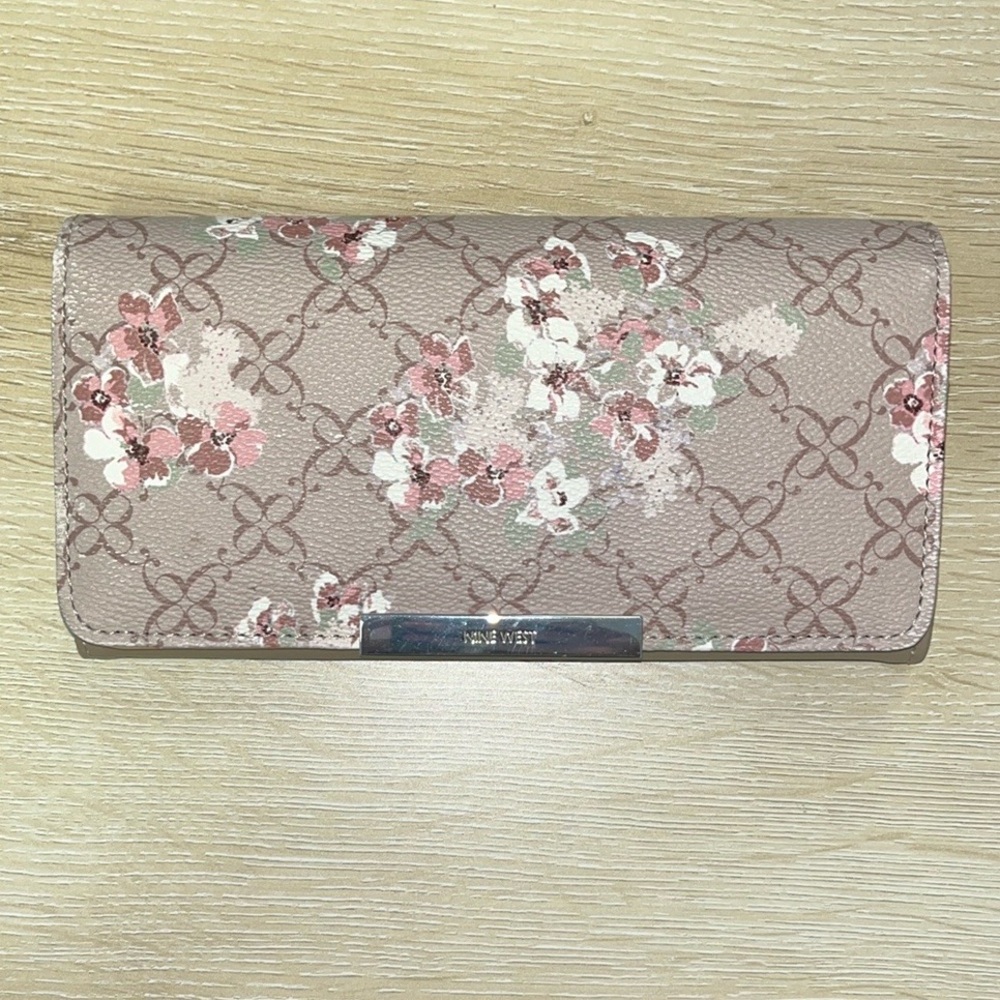 Nine West Women's Floral Wallet